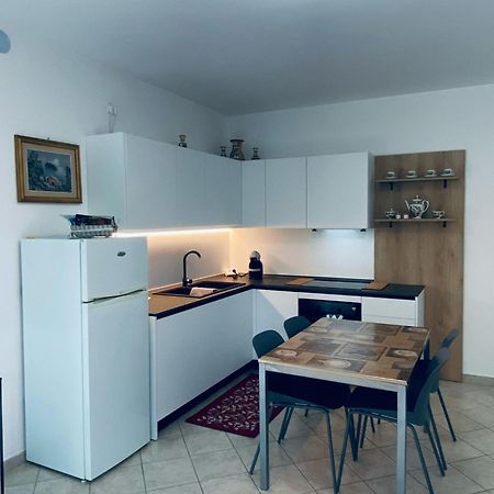 Alma Apartment Sirmione Exterior photo