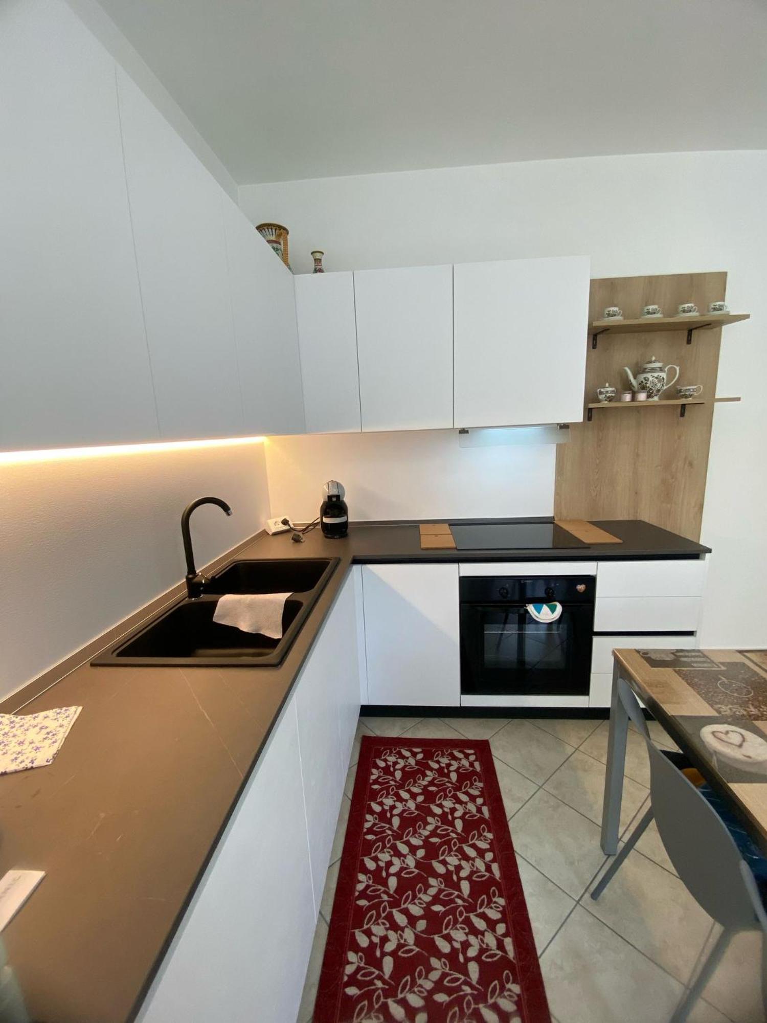Alma Apartment Sirmione Exterior photo