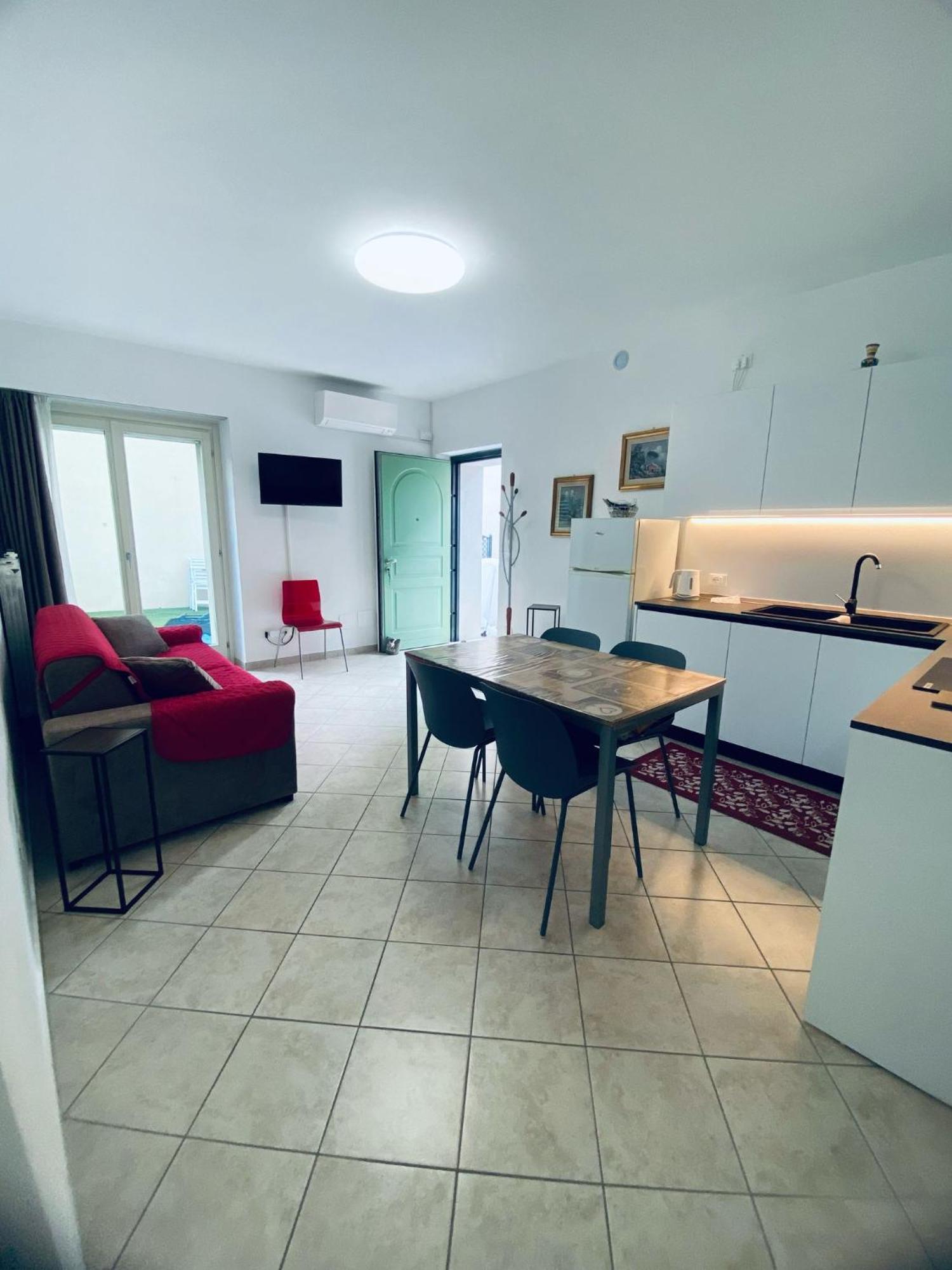 Alma Apartment Sirmione Exterior photo