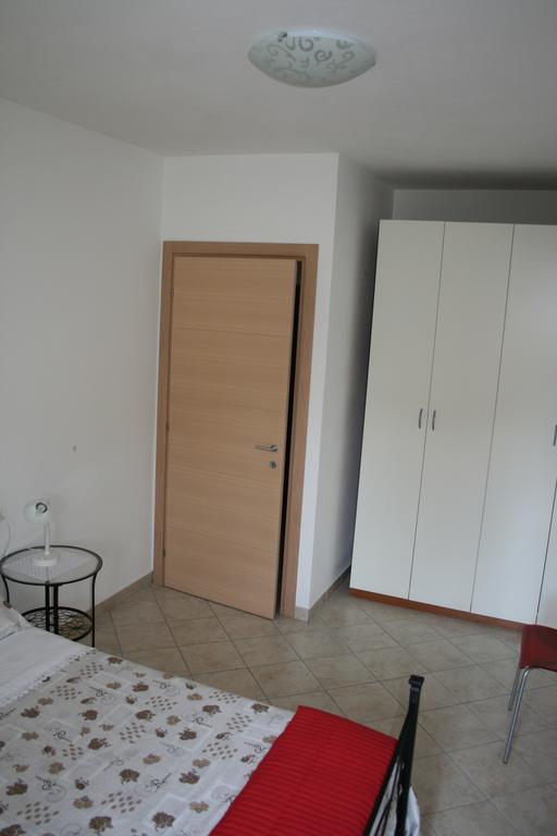 Alma Apartment Sirmione Exterior photo